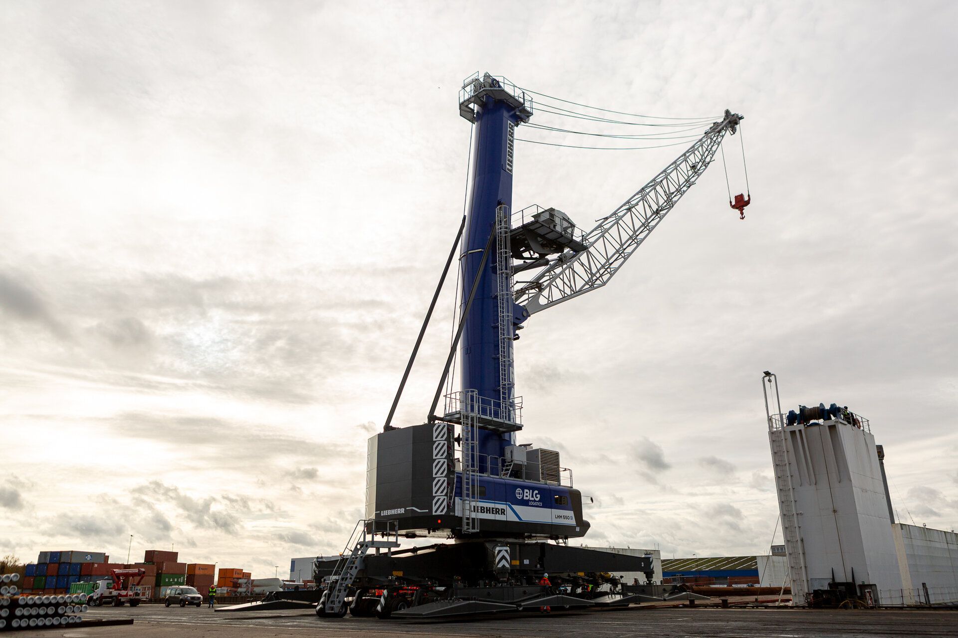 BLG LOGISTICS, Logistics Service Provider, New BLG Mobile Harbour Crane, Project and Heavy Lift Logistics, Neustadt Port